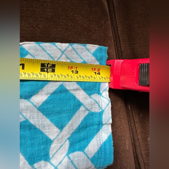 Lexi York Light Blue With White Chains Print Sheer Summer V Neck Top Sz S - Picture 9 of 11